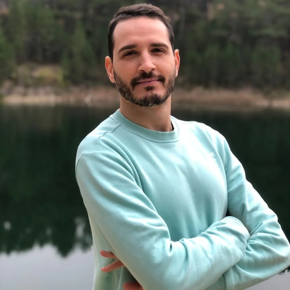 Pedro J. Cabello-Yeves