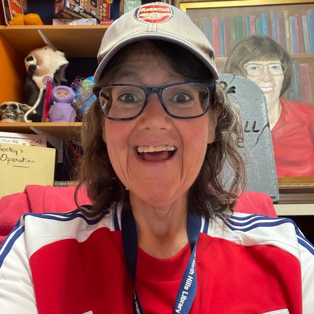 Ing (she/her)❤️🌈⚽️🪷🐱🧷