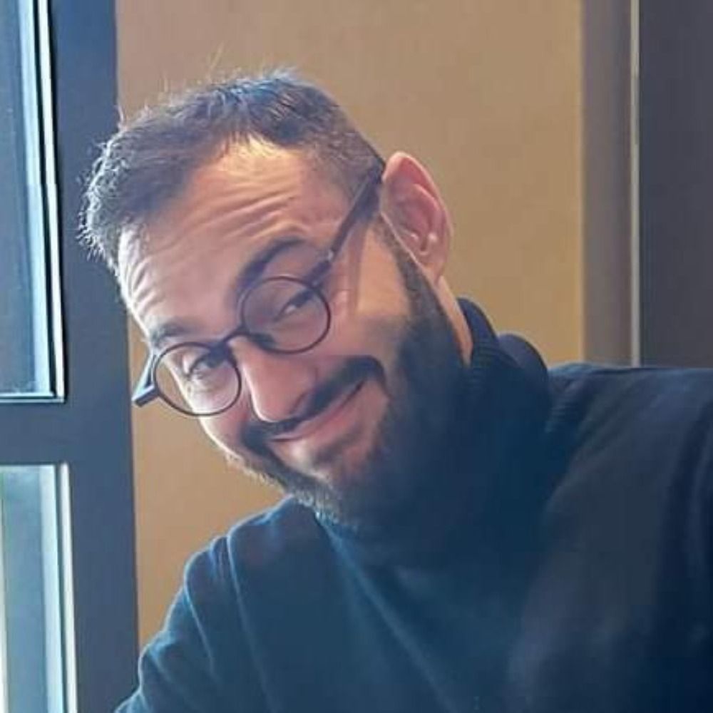 JR