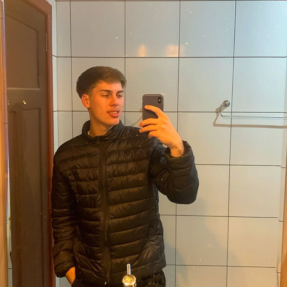 Iuri_valler