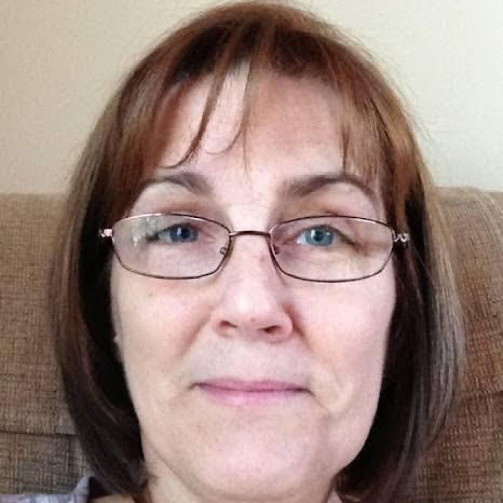 Profile picture julieleach70.bsky.social