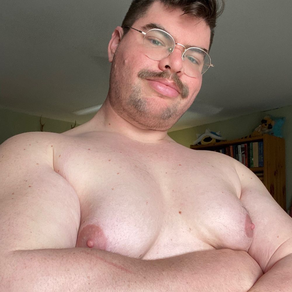Qteen Eighty Whore