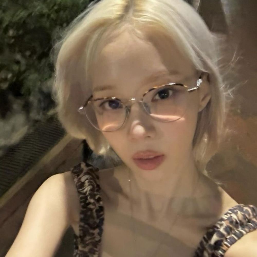 cy ⋈