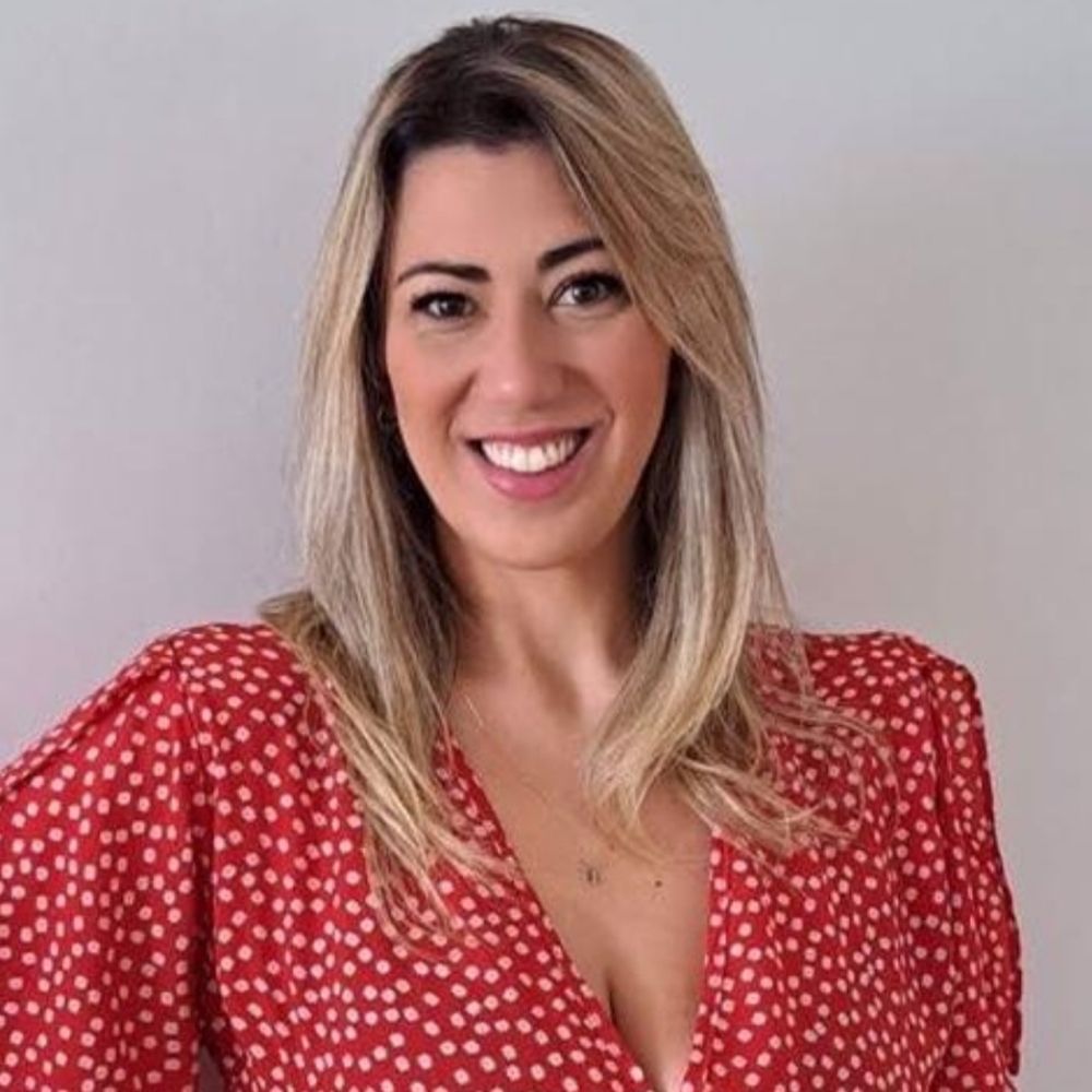 Leila Oliveira 