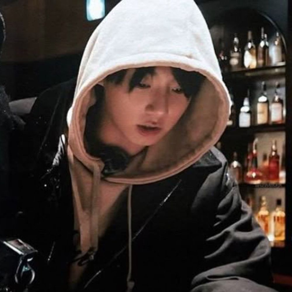 moth⁷🔅