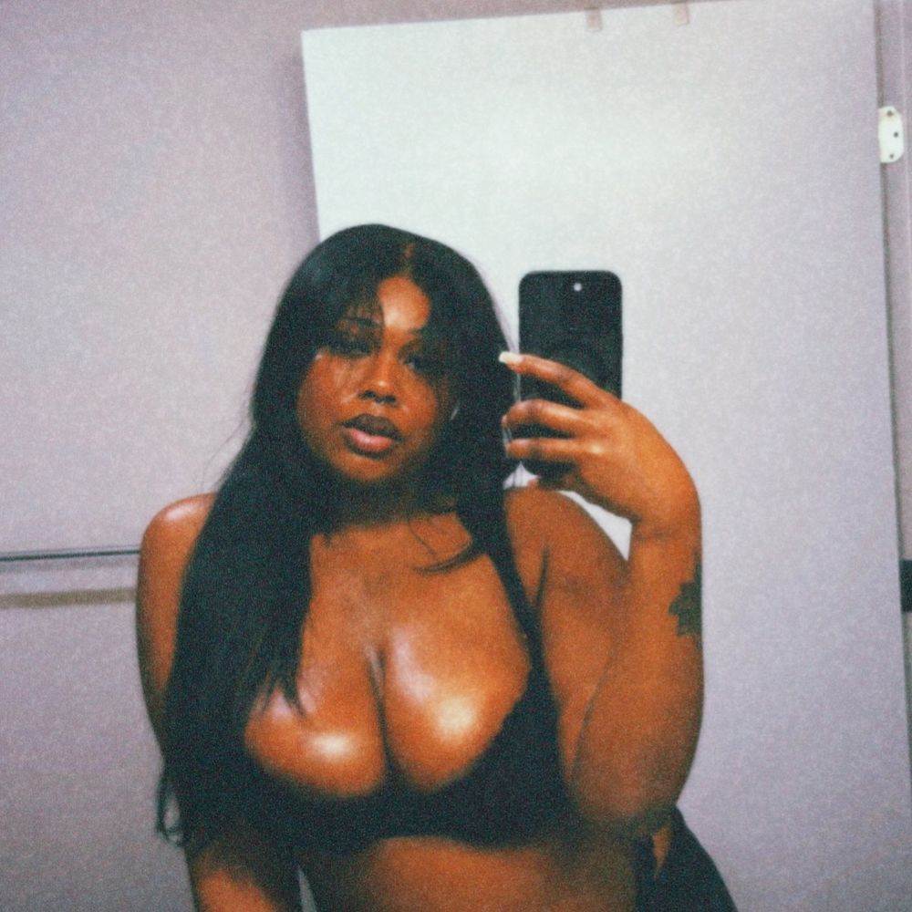 𝐒𝐢𝐦𝐨𝐧𝐞.