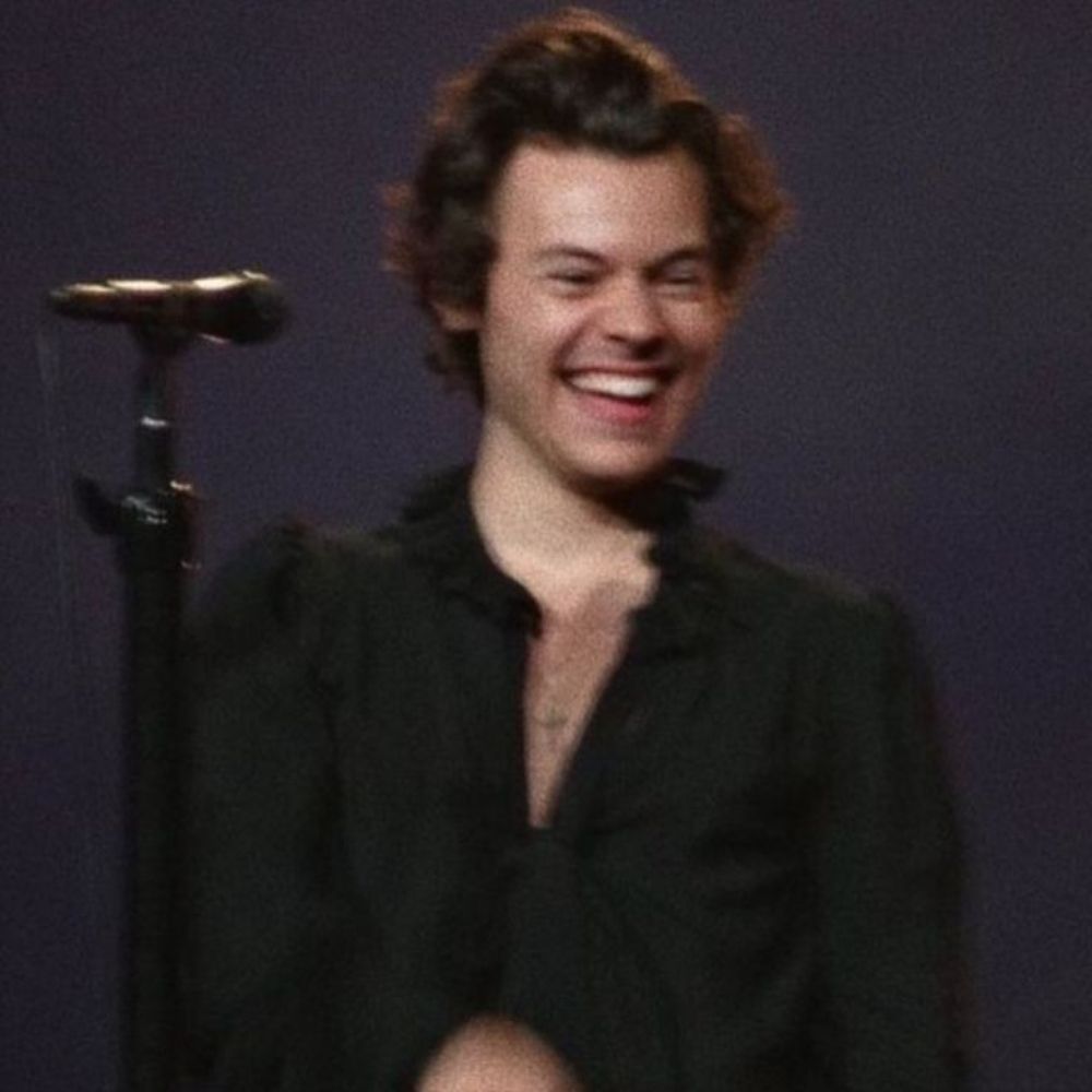 sarah loves harryᡣ𐭩