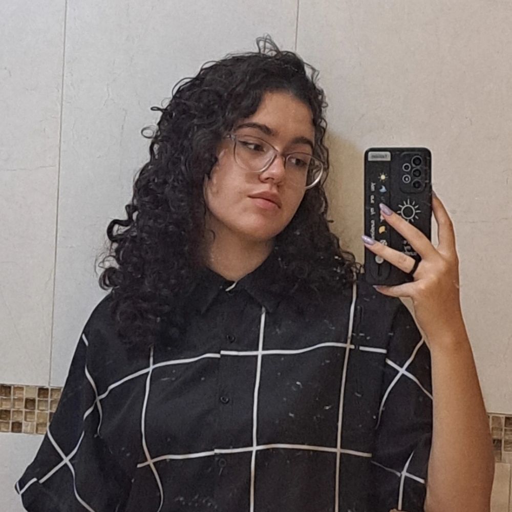 lari | bloom ⚢
