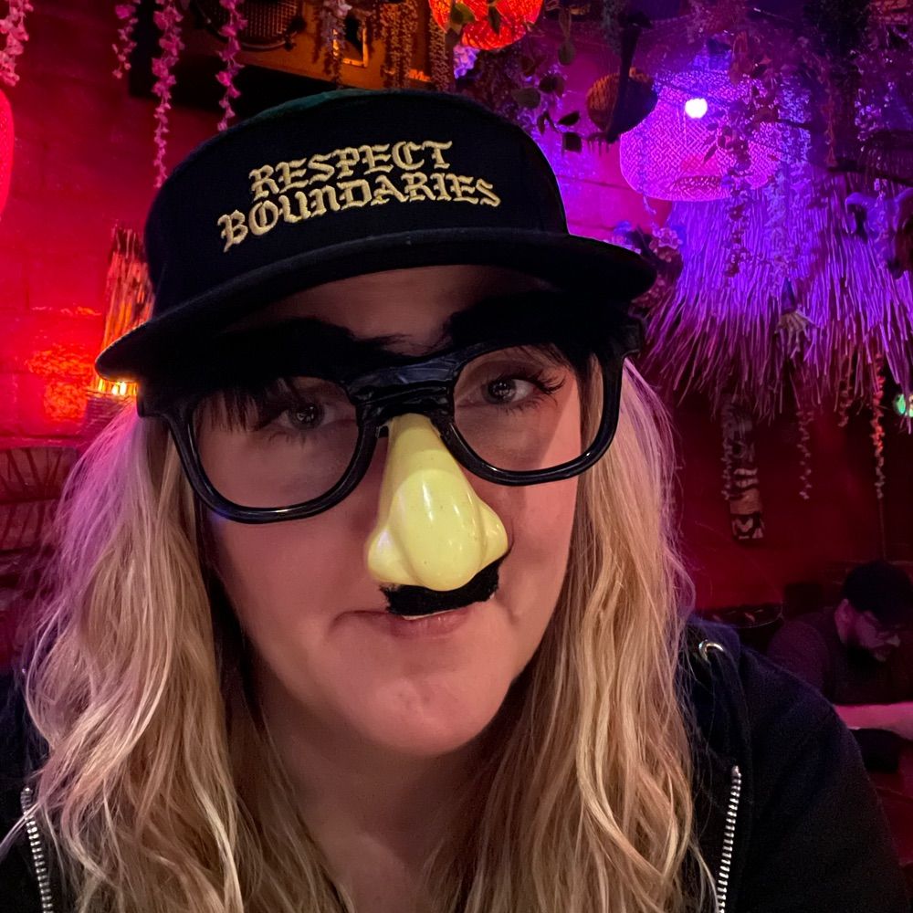 Groucho Girl