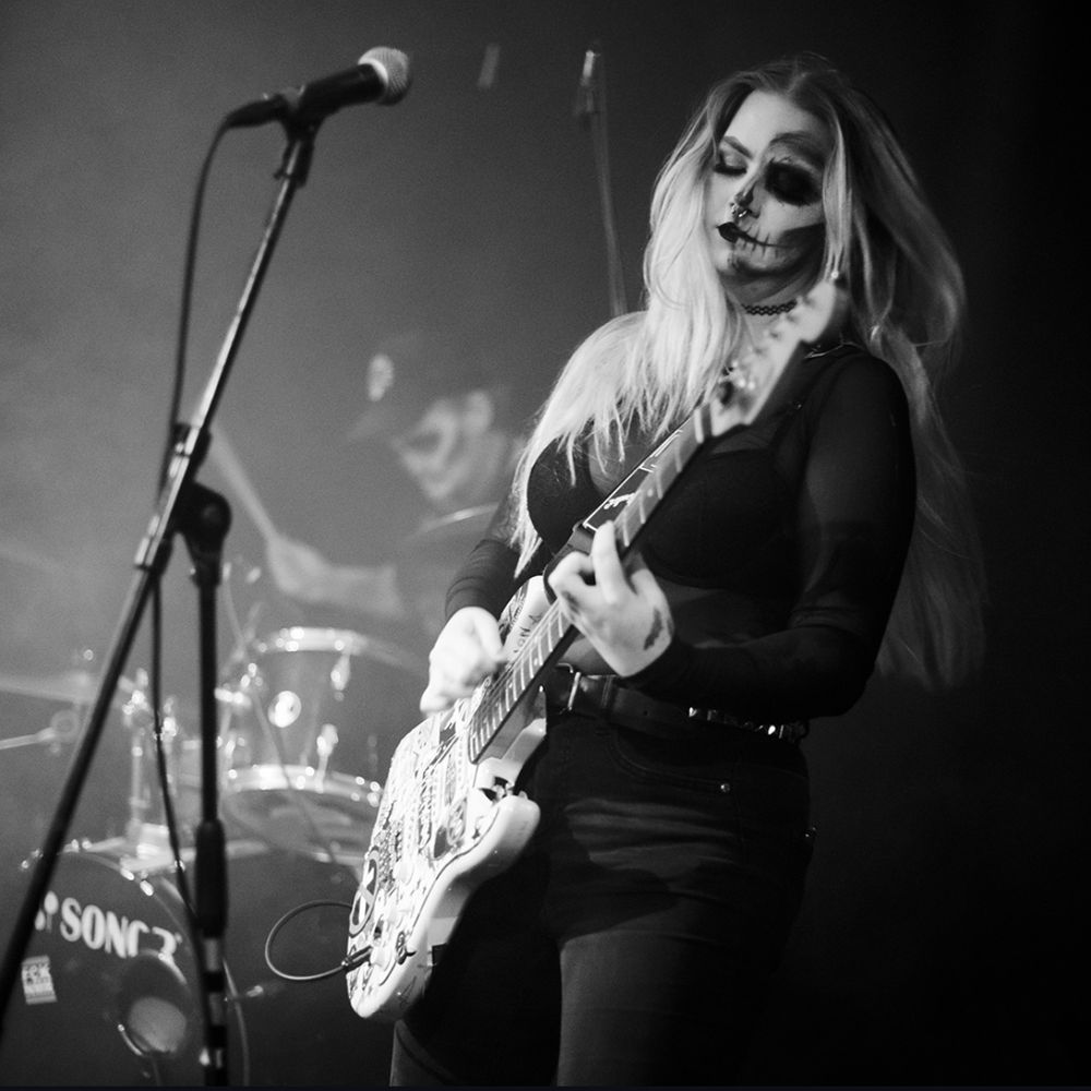 Paulina 🖤🔪🦇
