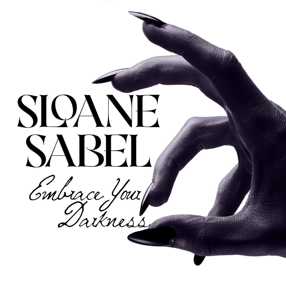 Sloane Sabel Horror/Dark romance author