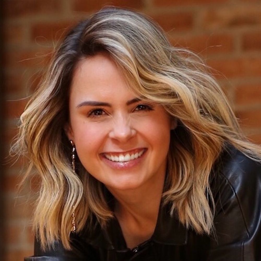 Ana Paula Renault's avatar