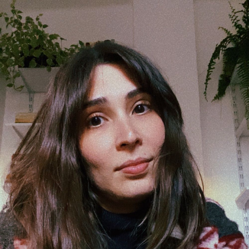 Laura em busca de fofoca 