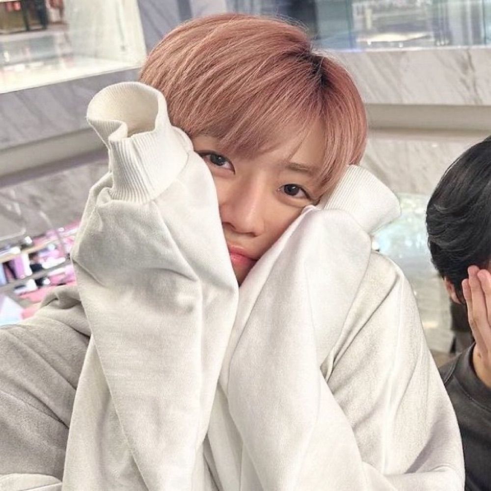 คุณหนูฟอลอ 𐙚