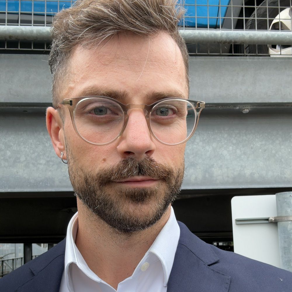 Simon Tavabie