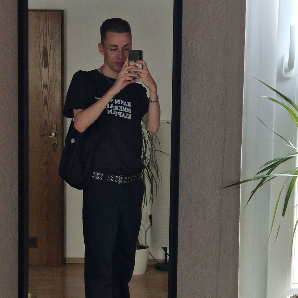 ℒ. 🥀