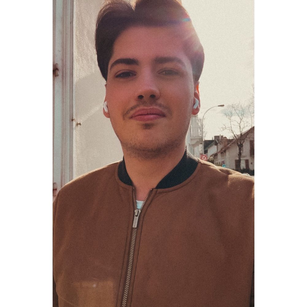 Alex 🌹