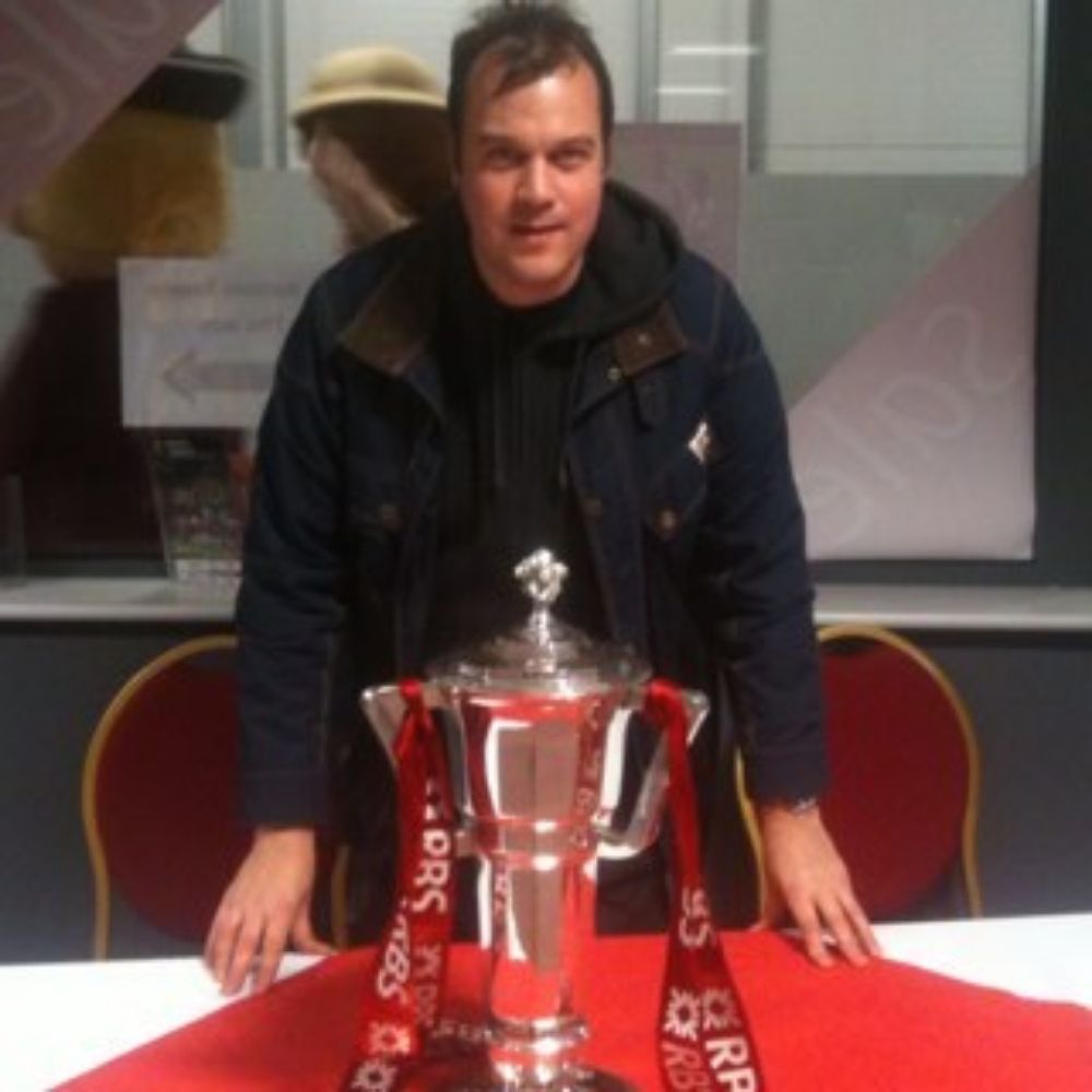 Thom Hewitt
