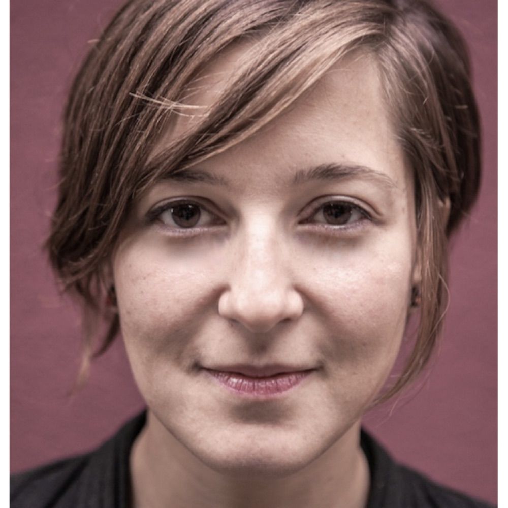Defne Över
