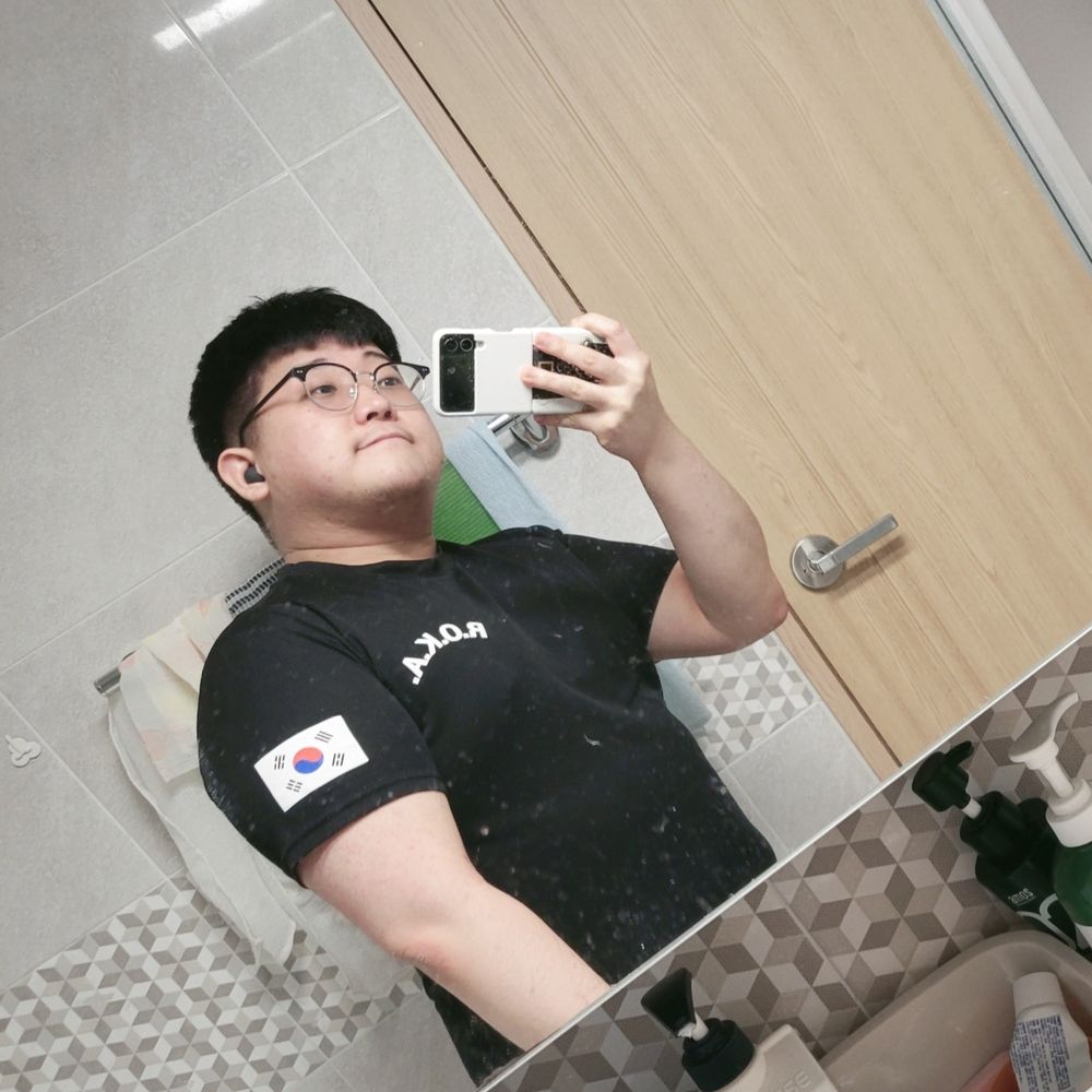 윤
