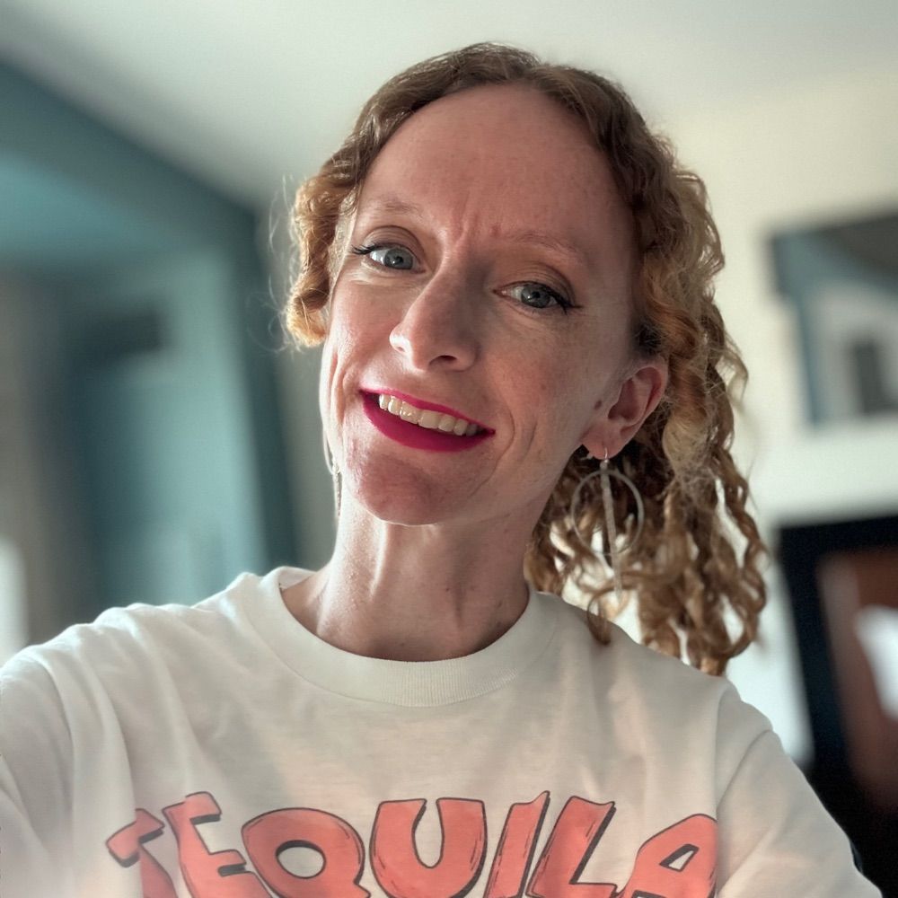 Author Devon Thiele