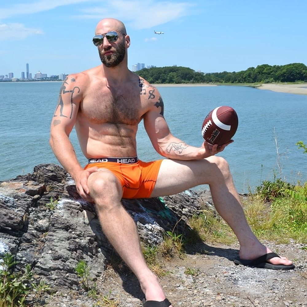 Adam undercover ALPHA