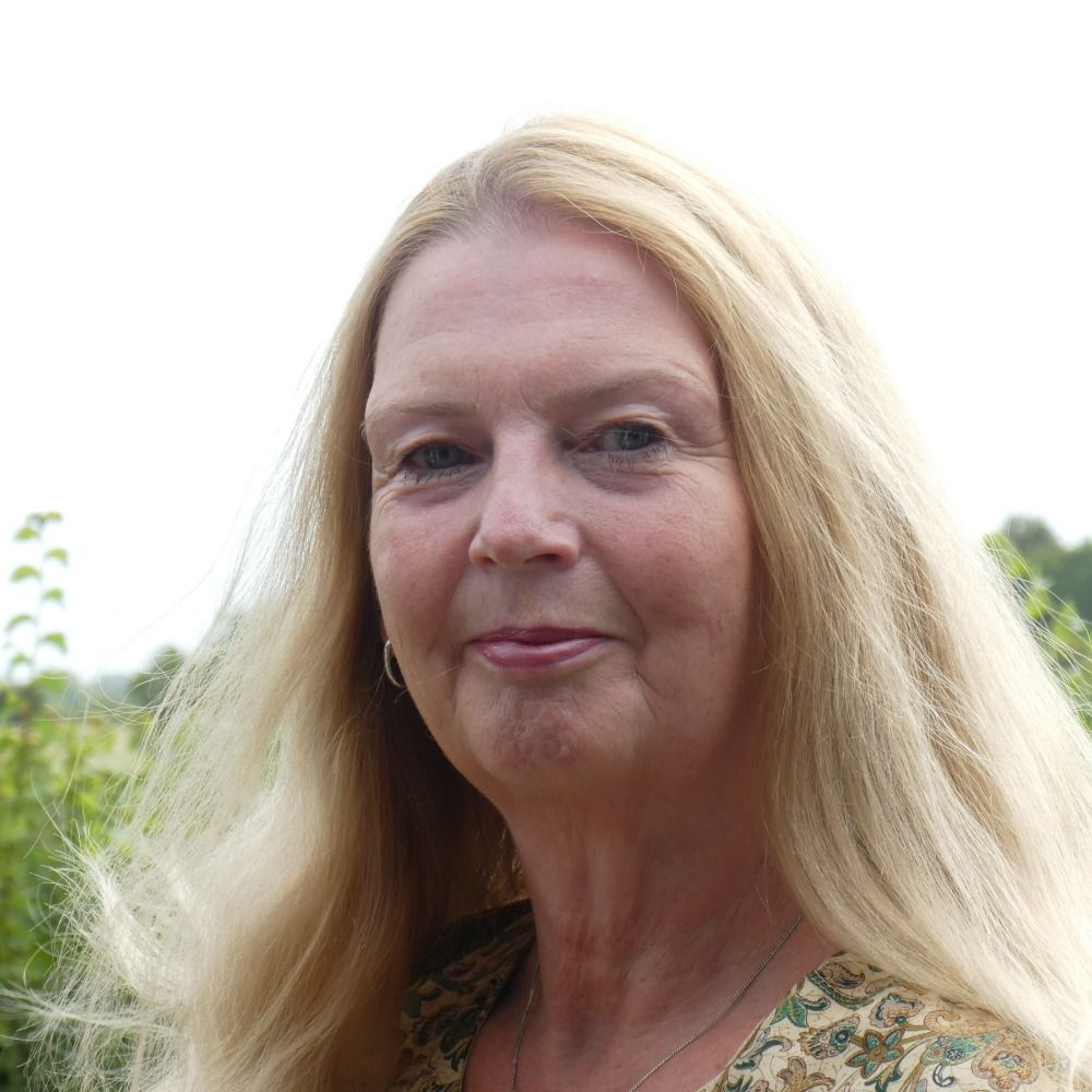 Fiona Cooper