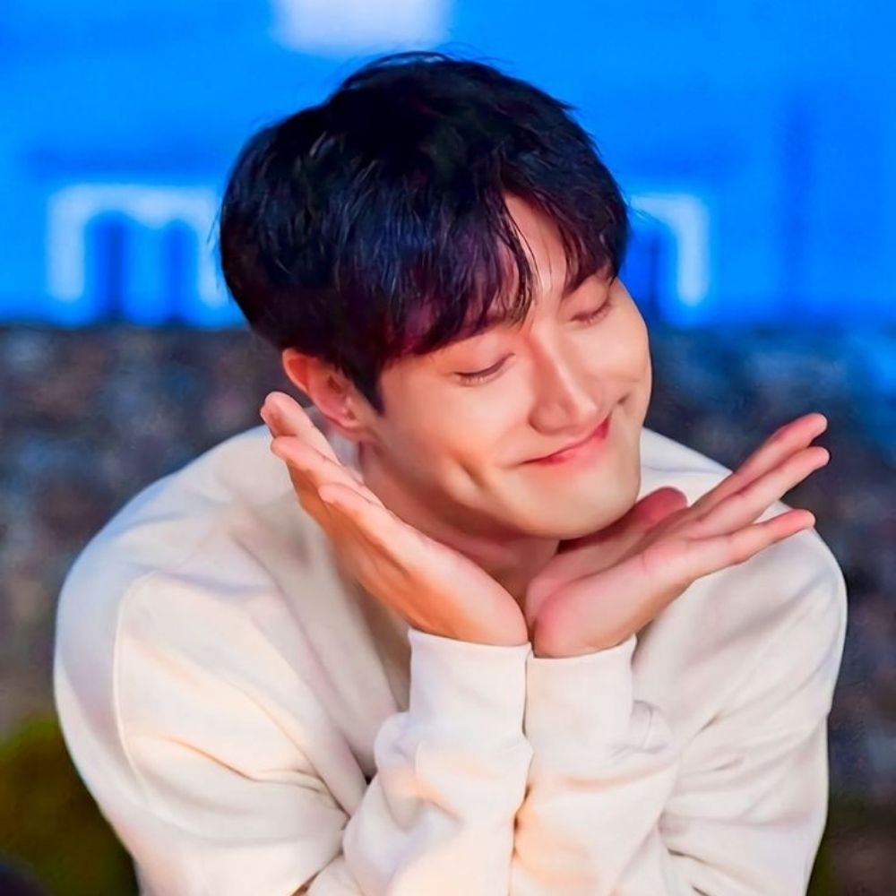 Lola 🦋✨️ Jurídico Super Junior