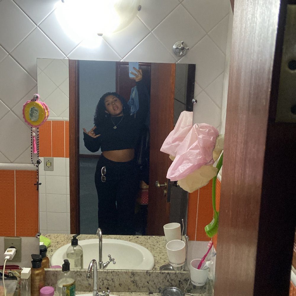 tainá 