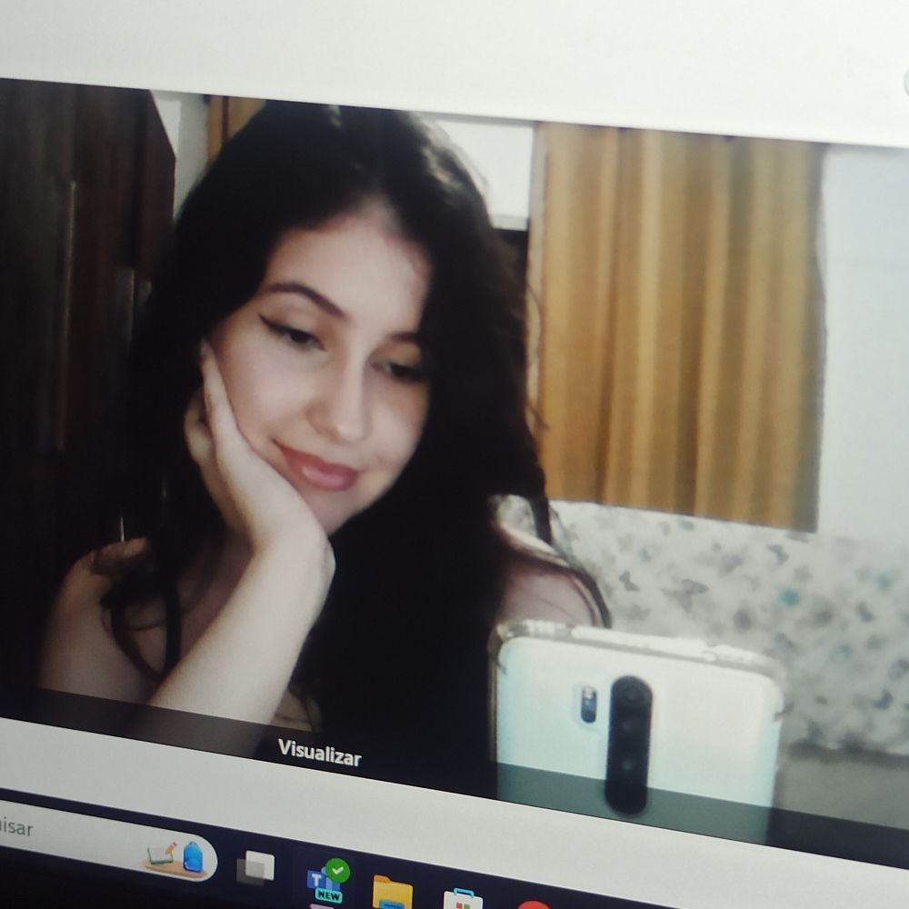 é a Carol 