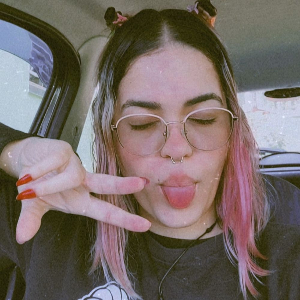 卄elena 🦋✡