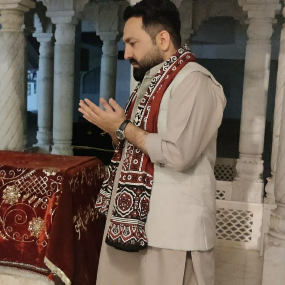 Dr. Taimur Khan