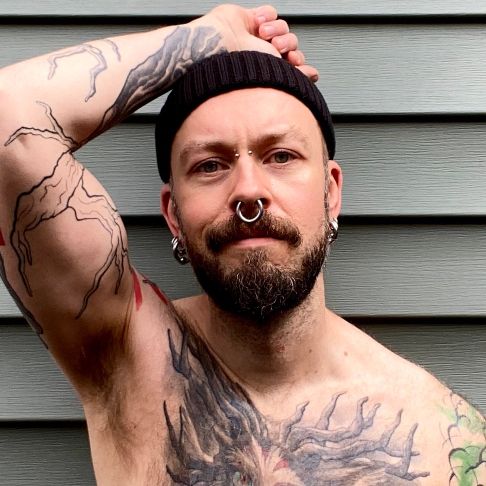 leatherpuck.bsky.social profile picture