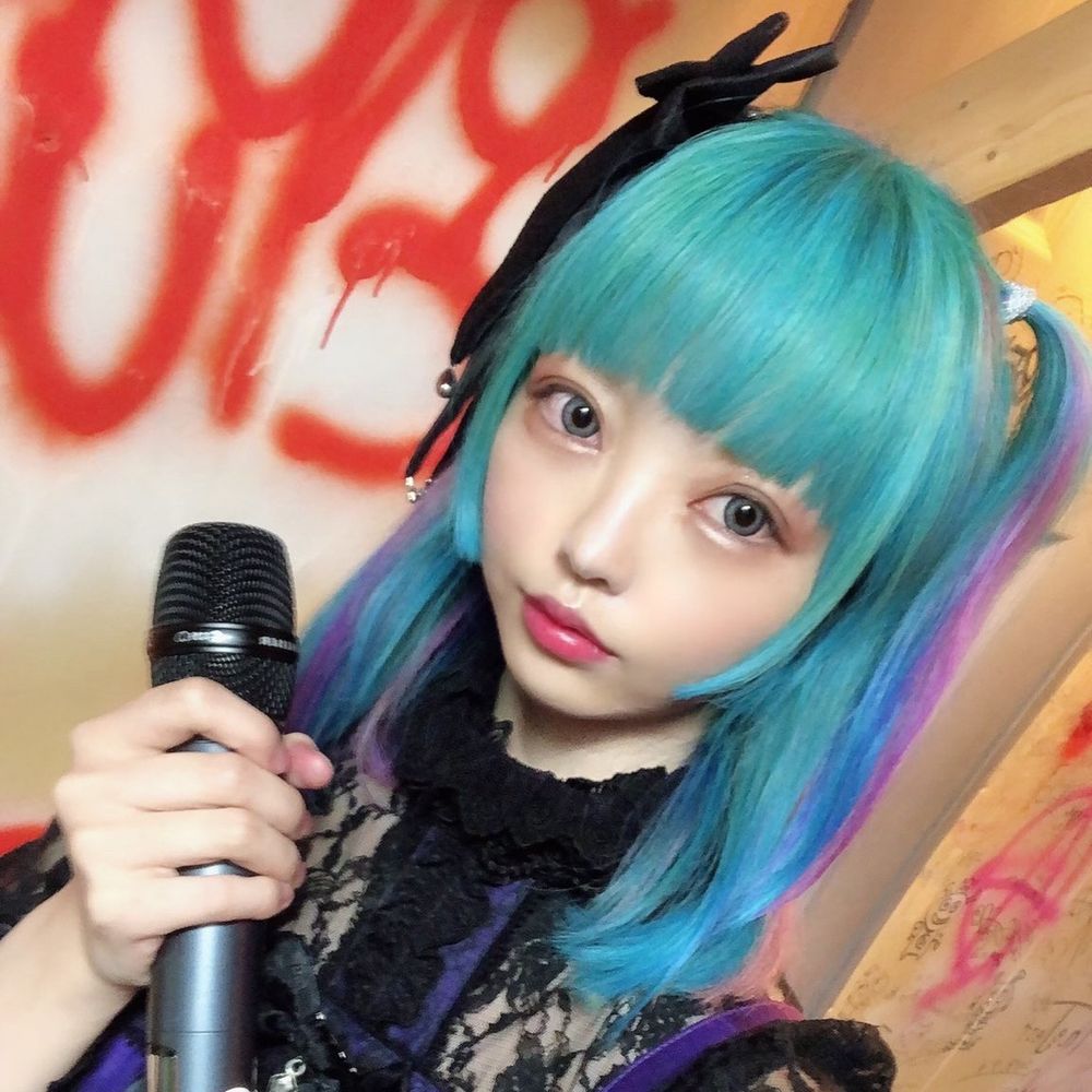 深月ももえ
