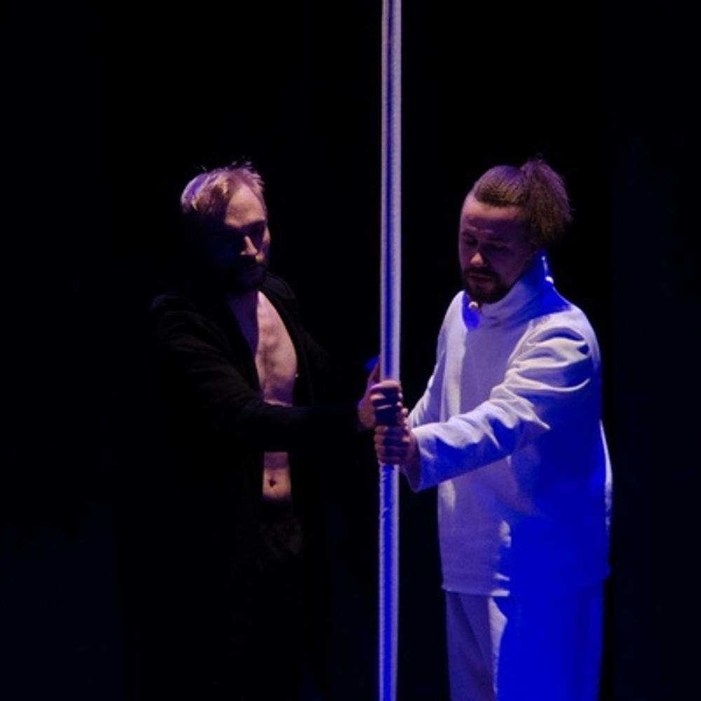 Nemo Burun theater, Poetry foundation
