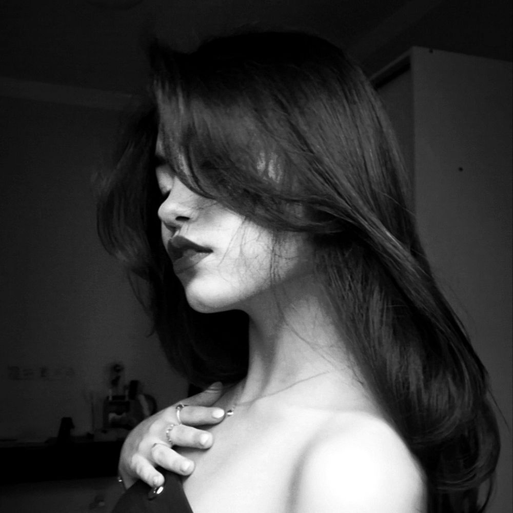 mila ✰ 𝐈𝐆𝐍𝐈𝐓𝐄