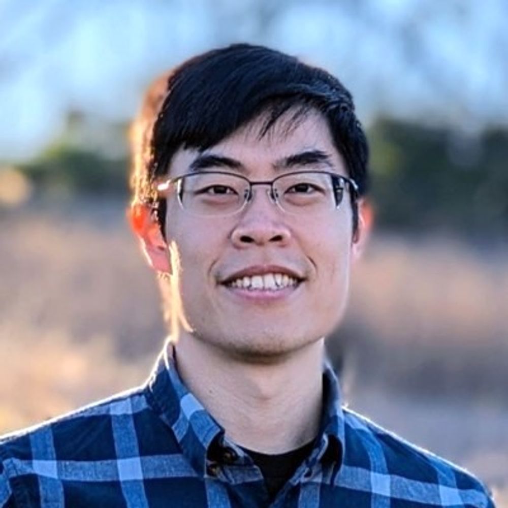 Hao-Wen (Herman) Dong 董皓文