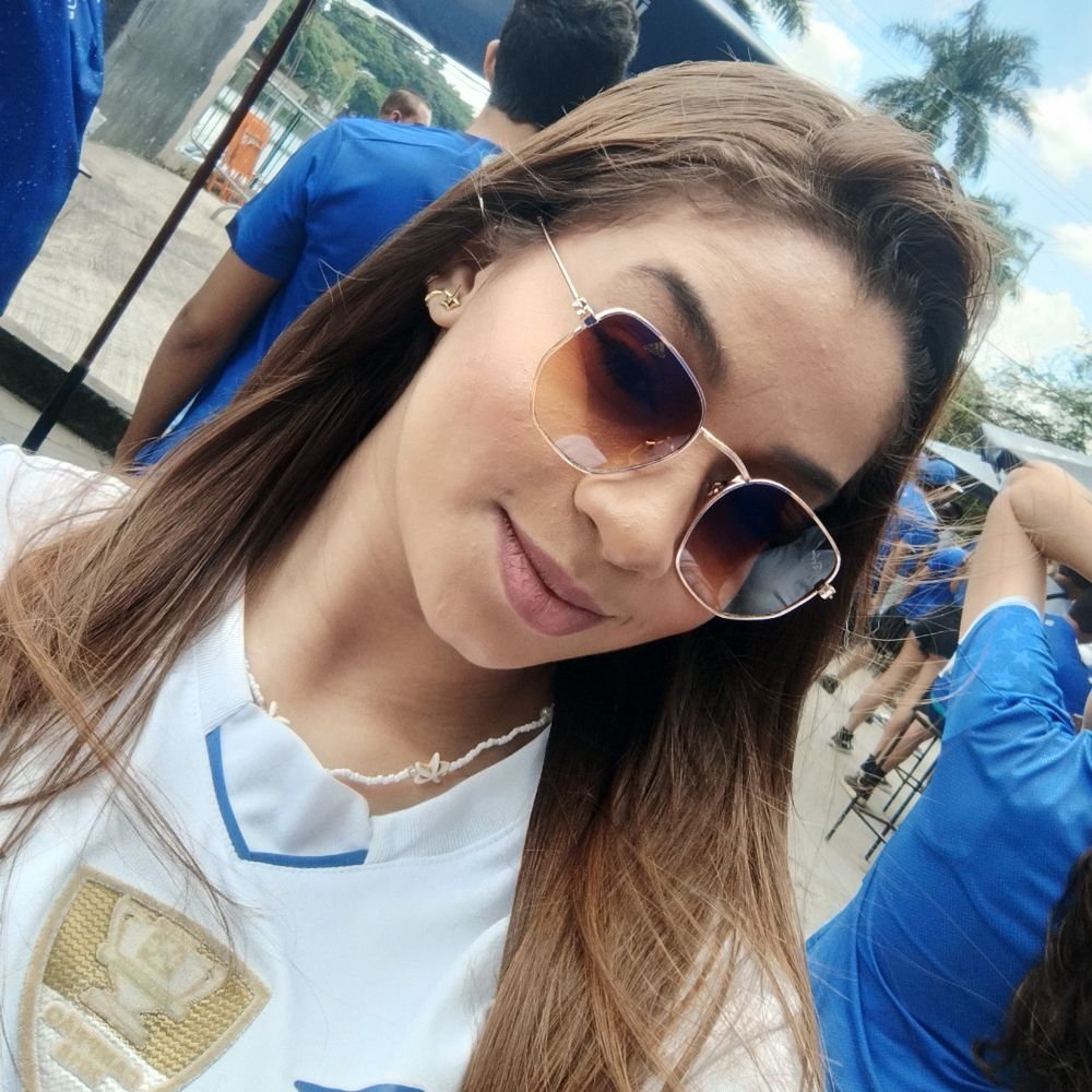 Caroline Fernanda 
