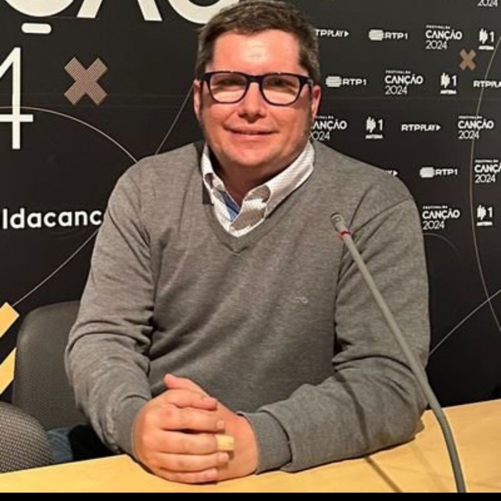 Carlos Sola