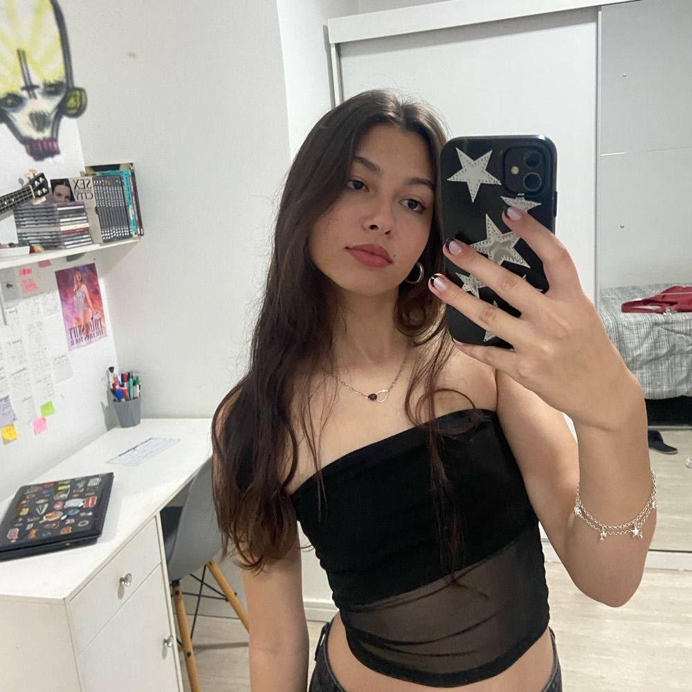 vi
