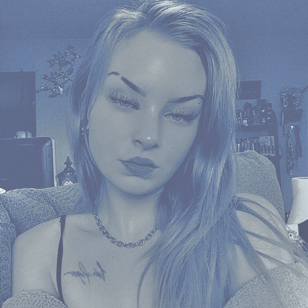 𝕓𝕣𝕒𝕟𝕕𝕚 𝚖𝚊𝚛𝚒𝚎✩