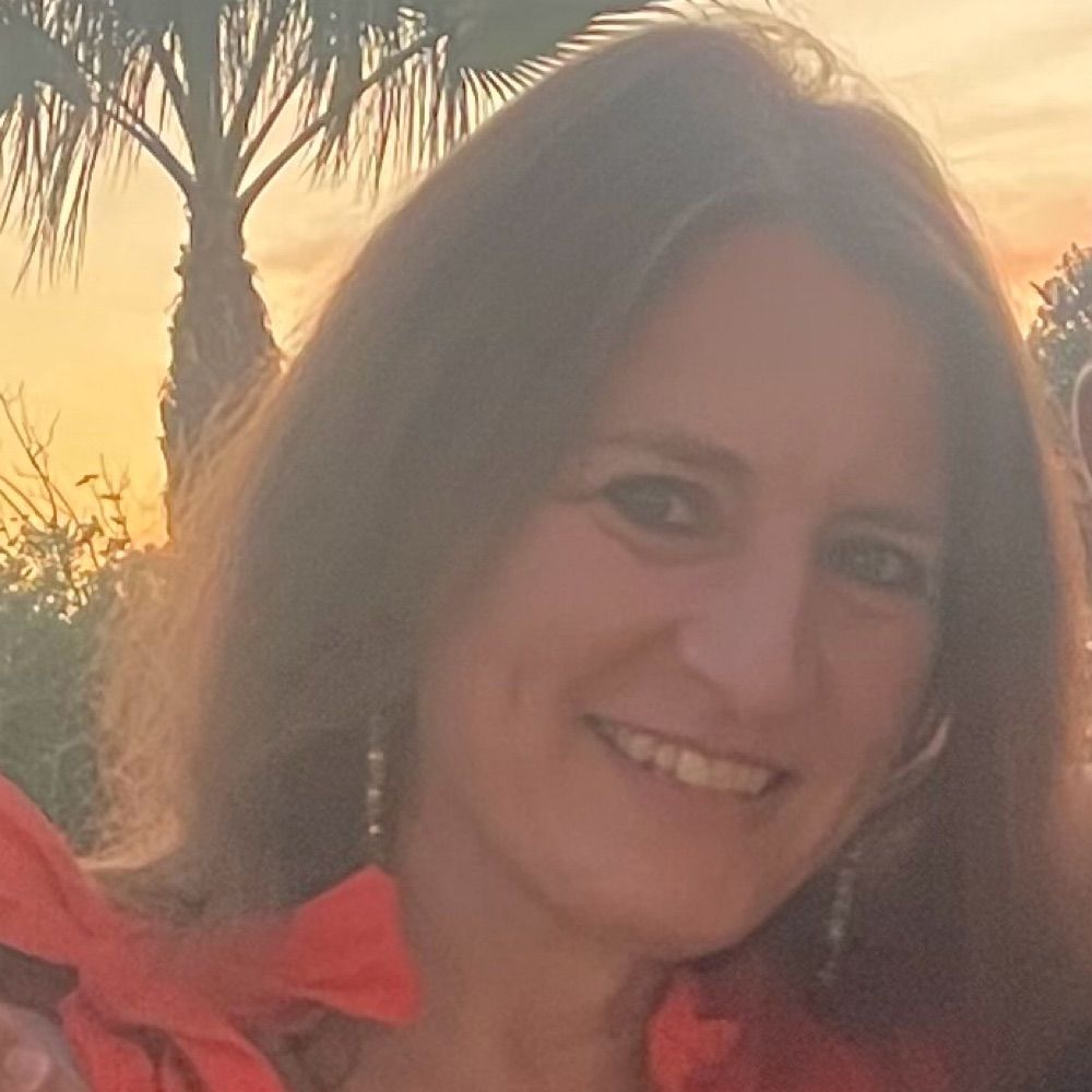 Anna Tobin