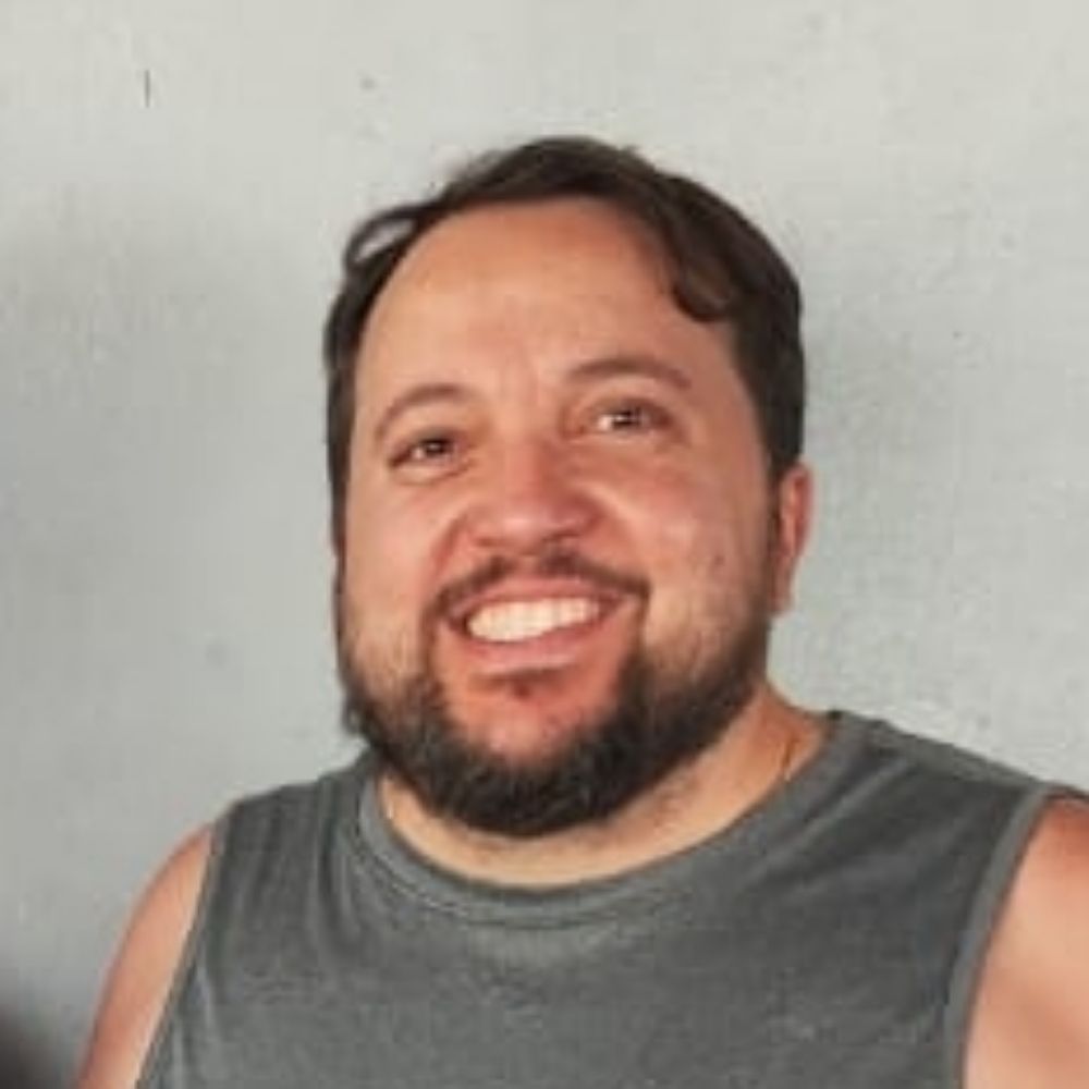 Adriano Melo 