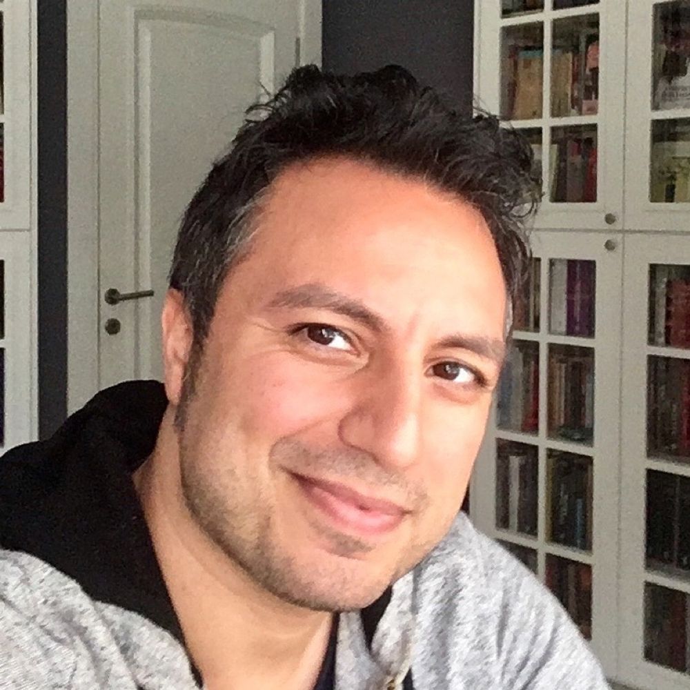 Yalın Alpay