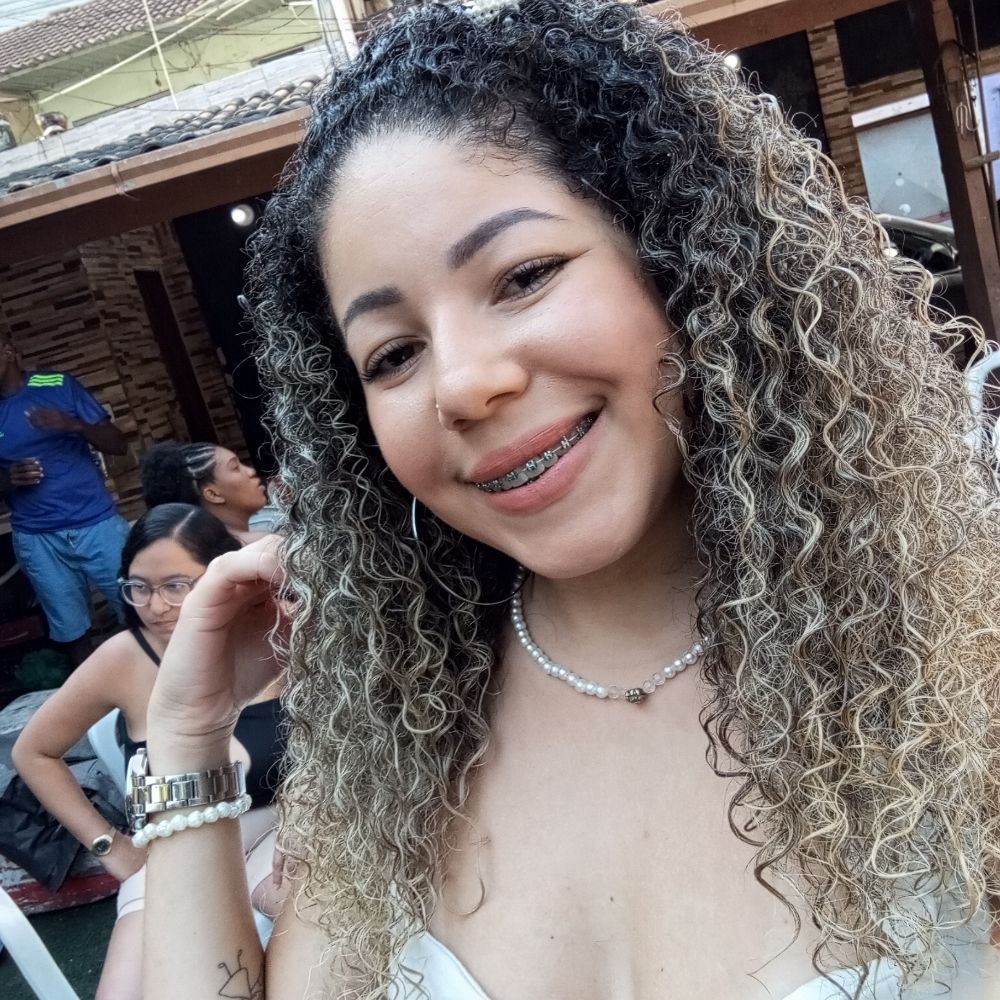 Isa pinheiro 
