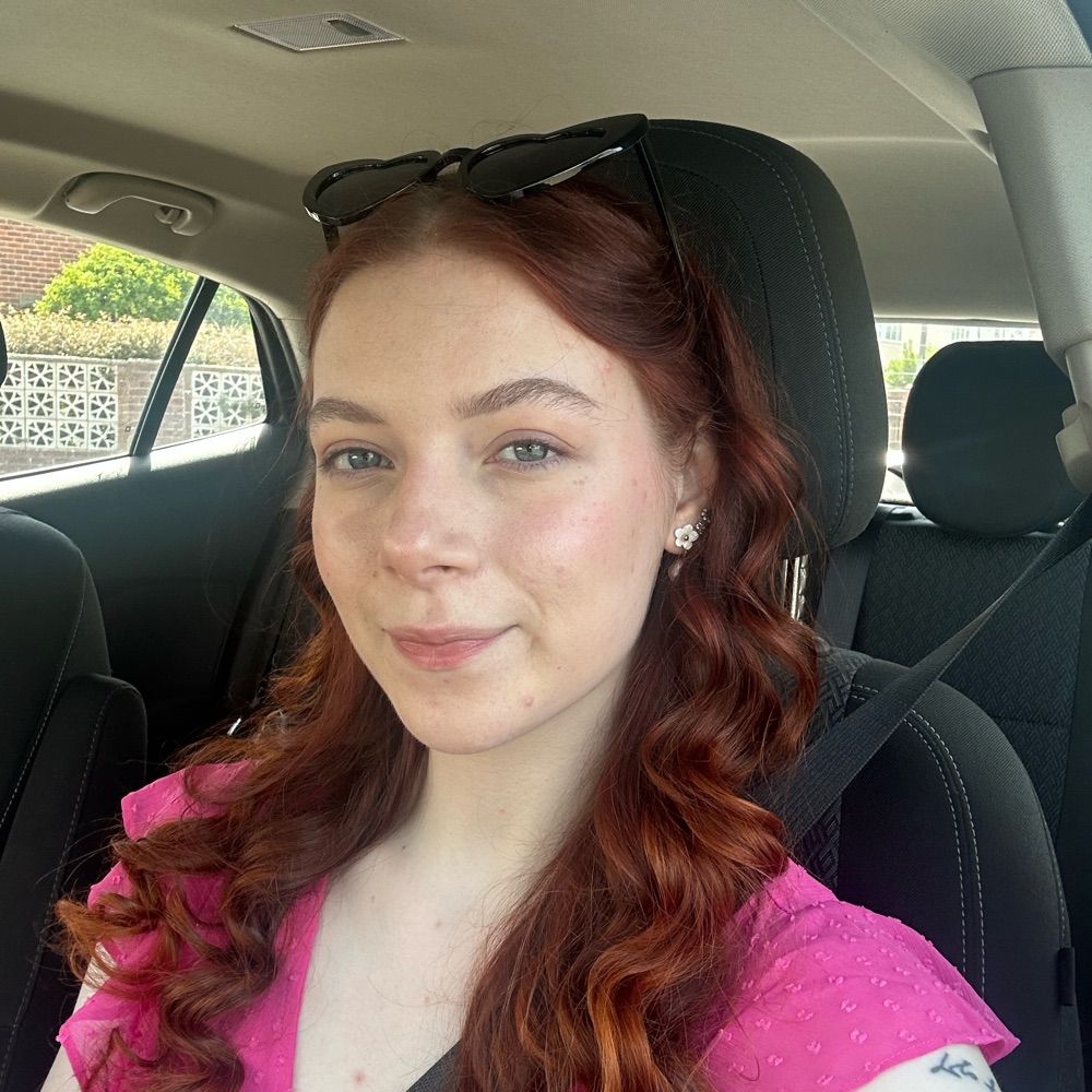 Sophie (she/her)