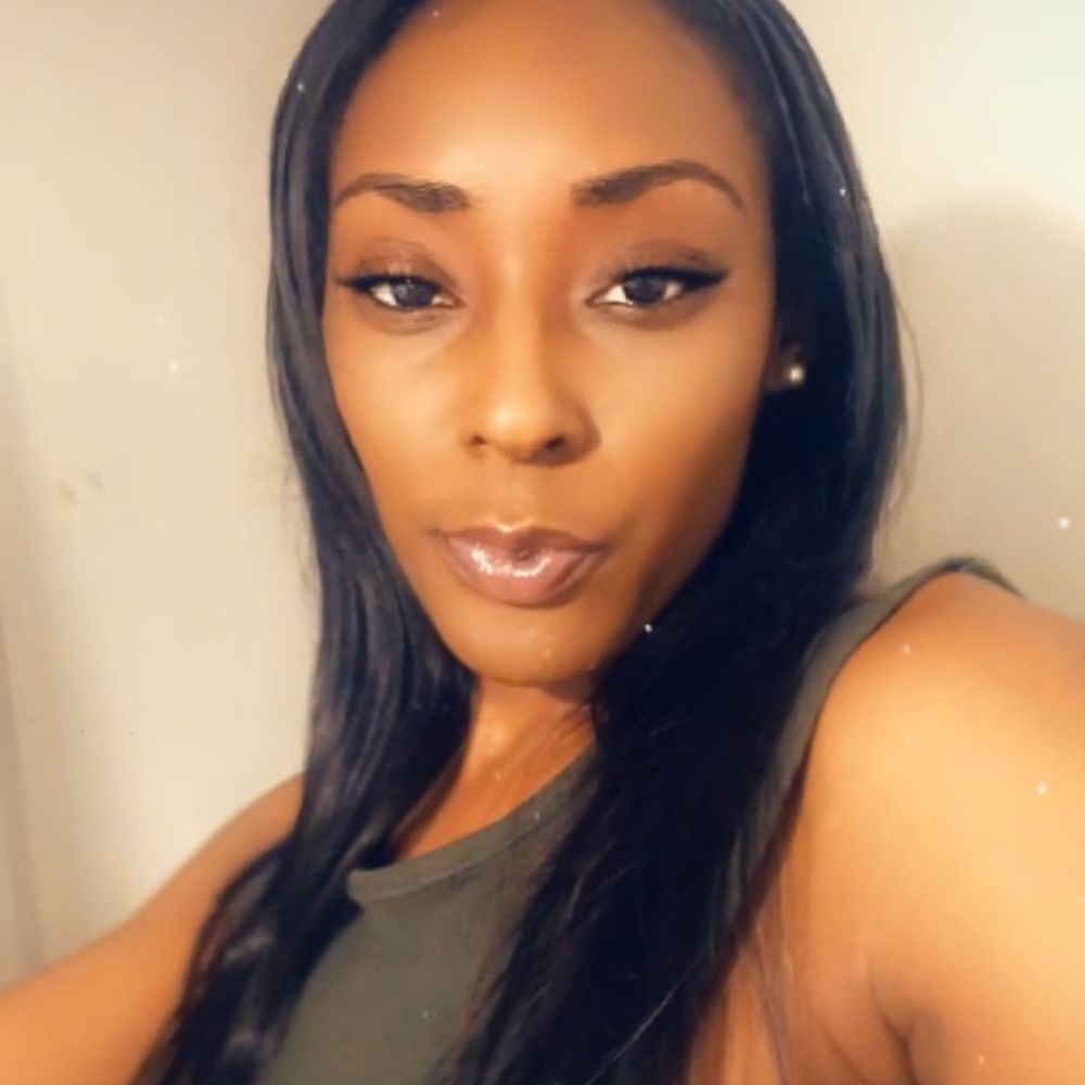 T👑