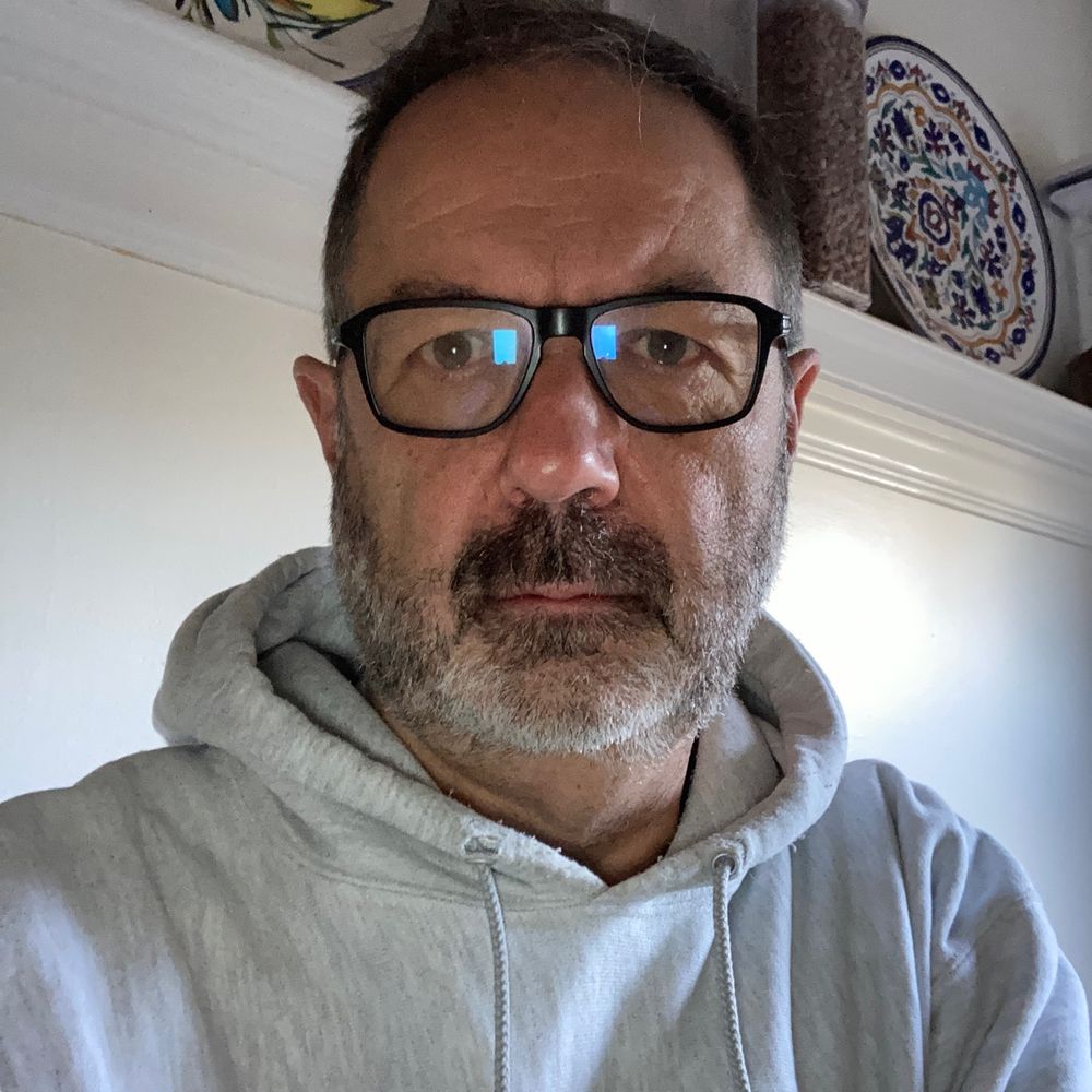 Garet Lahvis