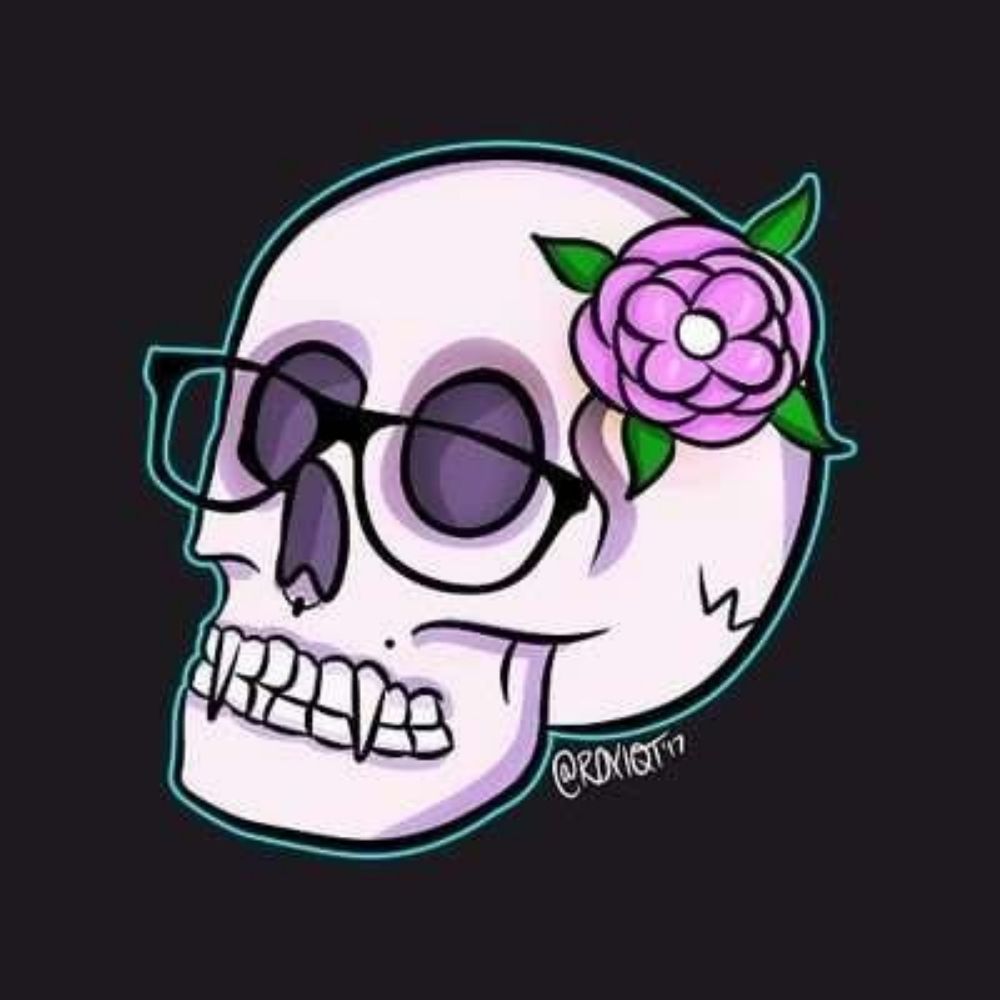 Roxi Horror 💀🌸's avatar