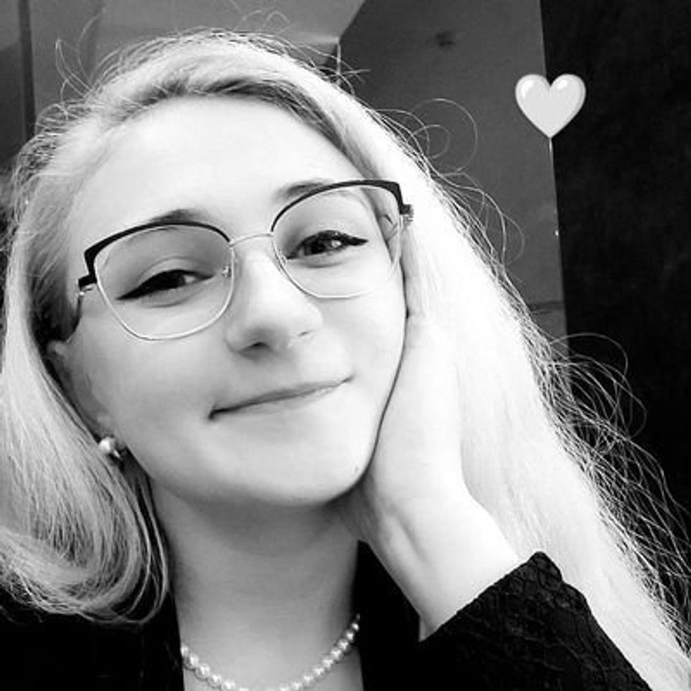 у Софії все Гуд, бо вона пише книжки